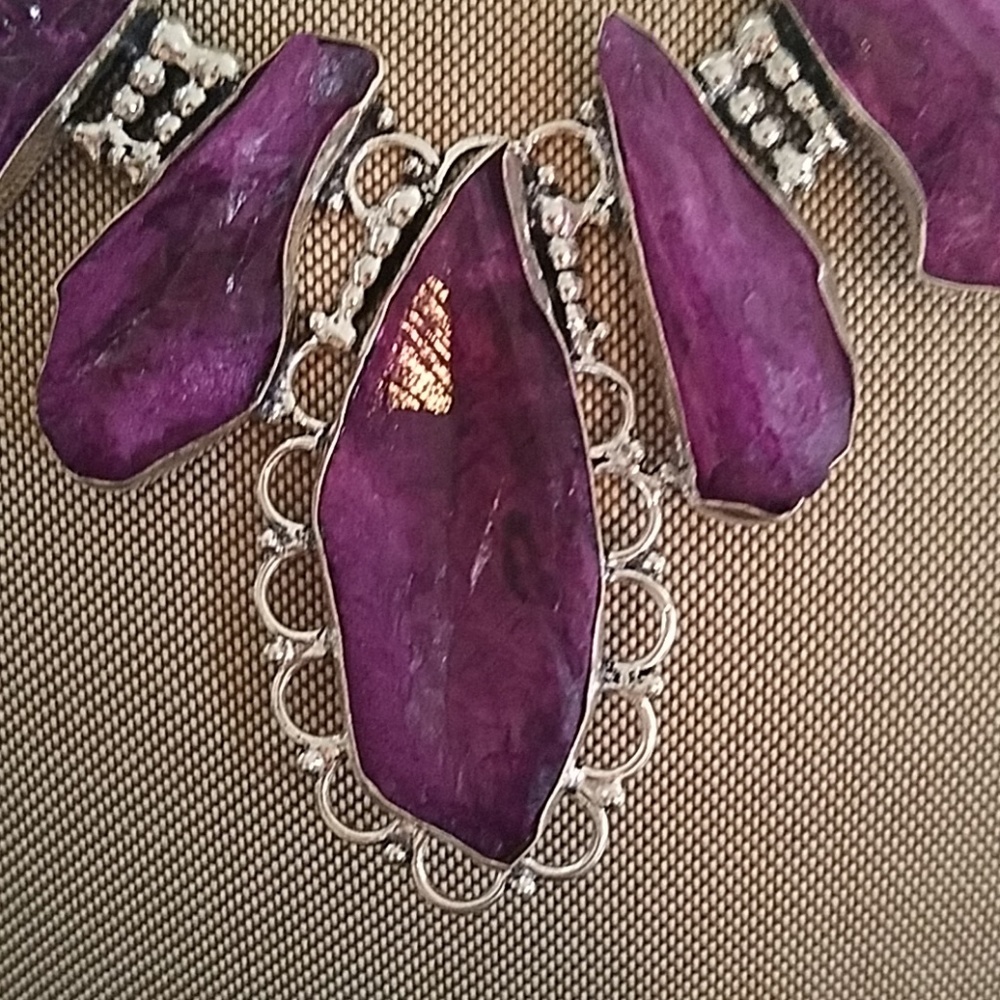 Beautiful Statement Necklace - image 3